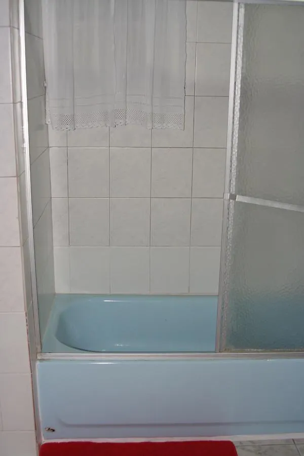 Cozy Apartment 3 كينغستون