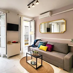 https://lovely-center-apartments-seville-sol.es-andalucia.com