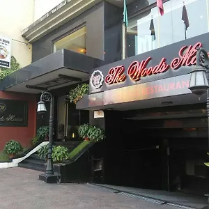 https://woods-manor.kerala-hotels.net